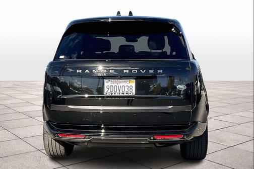 2023 Land Rover Range Rover P530 SE