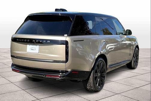 2025 Land Rover Range Rover P400 SE 7 Seat