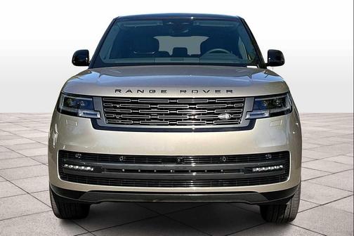 2025 Land Rover Range Rover P400 SE 7 Seat