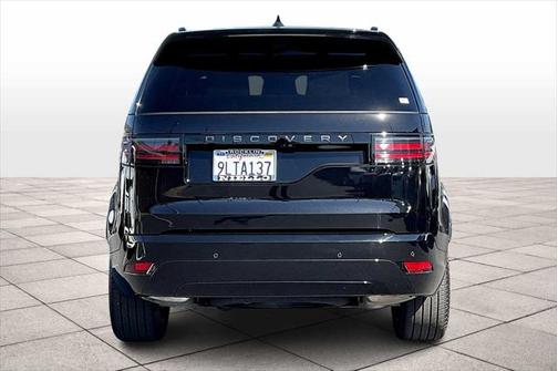 2024 Land Rover Discovery P360 Dynamic SE