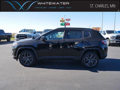 Diamond Black Crystal Pearlcoat 2026 Jeep Compass Limited