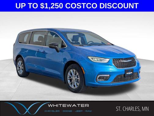 Hydro Blue Pearlcoat 2026 Chrysler Pacifica L
