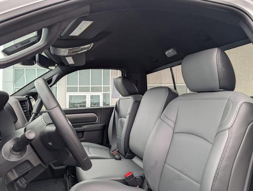 2026 RAM 3500 Tradesman Regular Cab 4x4 8' Box