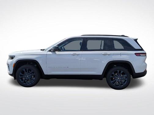 Bright White Clearcoat 2026 Jeep Grand Cherokee 85th Anniversay Edition 4x4
