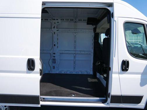 2025 RAM ProMaster 1500 Base