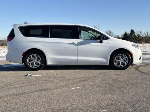 2024 Chrysler Pacifica Limited