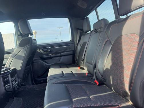 Redline 2 Coat Pearl 2022 RAM 1500 Big Horn/Lone Star