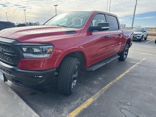 Redline 2 Coat Pearl 2022 RAM 1500 Big Horn/Lone Star