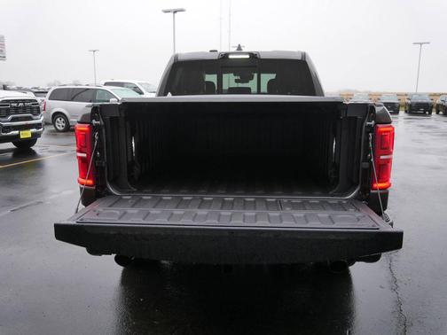 Granite Crystal Metallic Clearcoat 2026 RAM 1500 Limited