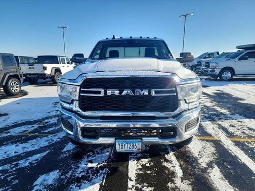 2020 RAM 3500 Tradesman Regular Cab 4x4 8' Box
