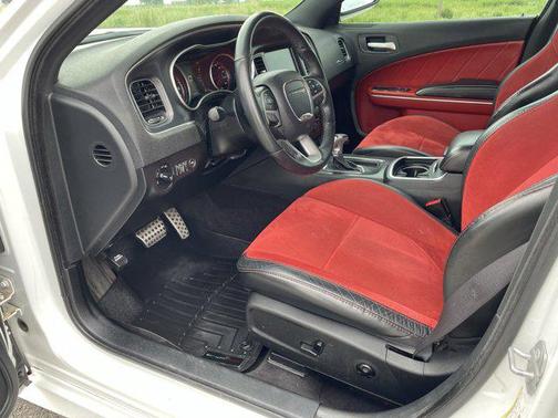2016 Dodge Charger R/T Scat Pack