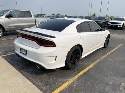 2016 Dodge Charger R/T Scat Pack
