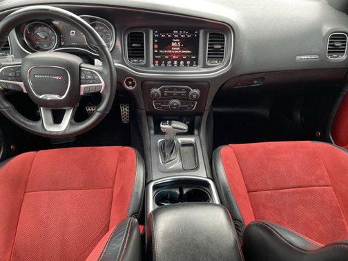 2016 Dodge Charger R/T Scat Pack