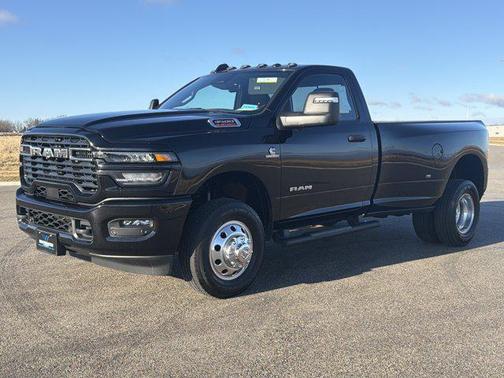 2025 RAM 3500 Big Horn Regular Cab 4x4 8' Box