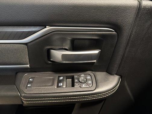 2025 RAM 3500 Big Horn Regular Cab 4x4 8' Box