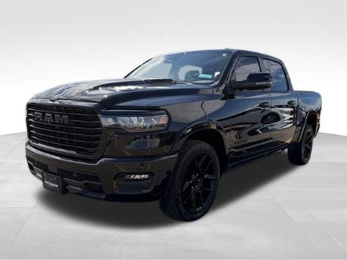 Diamond Black Crystal Pearlcoat 2025 RAM 1500 Laramie