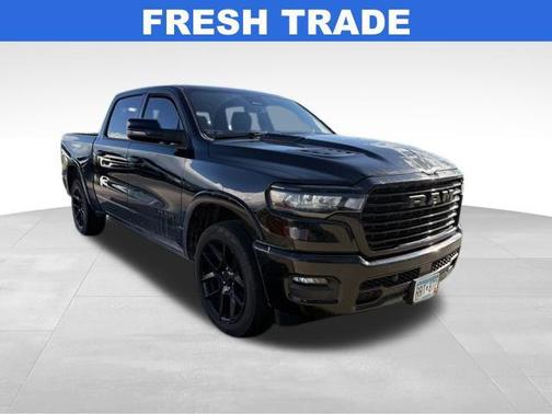 Diamond Black Crystal Pearlcoat 2025 RAM 1500 Laramie