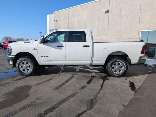 2026 RAM 2500 Big Horn Crew Cab 4x4 6'4' Box