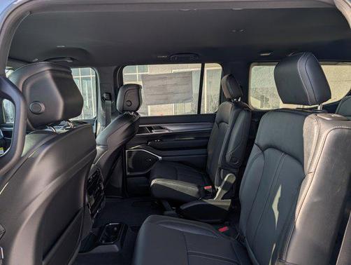 2026 Jeep Grand Wagoneer Limited Altitude 4x4