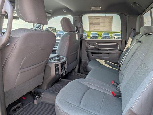 Ceramic Gray Clearcoat 2026 RAM 2500 Big Horn Crew Cab 4x4 6'4' Box