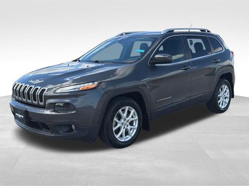 Brilliant Black Crystal Pearlcoat 2014 Jeep Cherokee Latitude