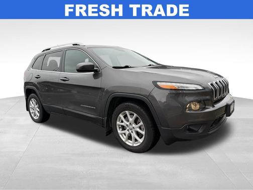 Brilliant Black Crystal Pearlcoat 2014 Jeep Cherokee Latitude SUV
