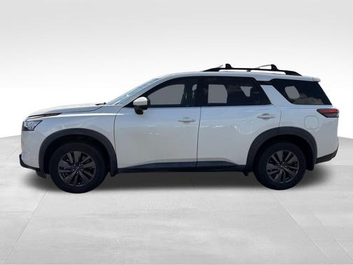 Pearl White Tricoat 2022 Nissan Pathfinder SV 2WD