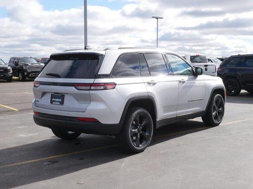 2025 Jeep Grand Cherokee Altitude