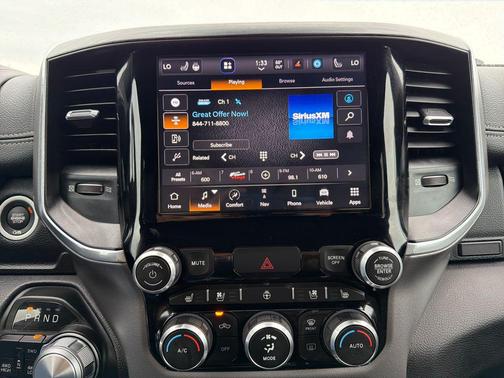 Diamond Black Crystal Pearlcoat 2023 RAM 1500 Laramie