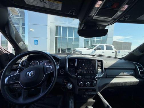 Diamond Black Crystal Pearlcoat 2023 RAM 1500 Laramie