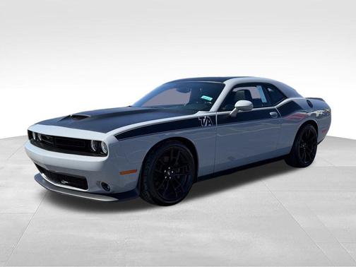 Smoke Show 2022 Dodge Challenger R/T