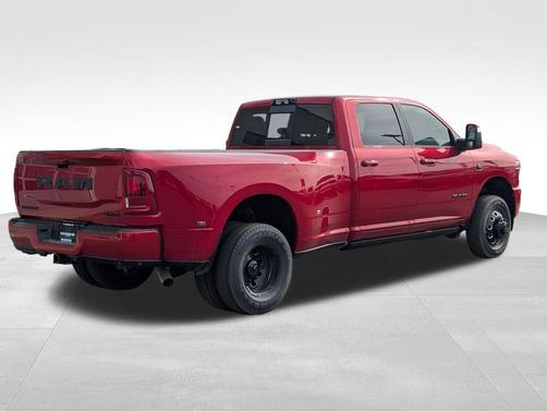 Molten Red Pearlcoat 2026 RAM 3500 Laramie Crew Cab 4x4 8' Box