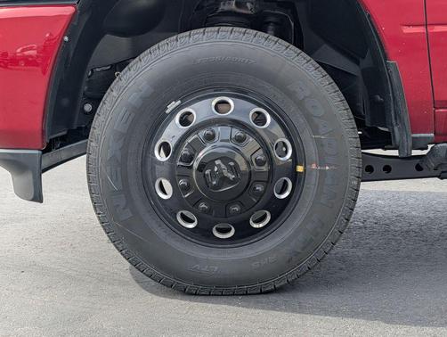 Molten Red Pearlcoat 2026 RAM 3500 Laramie Crew Cab 4x4 8' Box