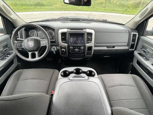 2019 RAM 1500 Classic Warlock Quad Cab 4x4 6'4' Box