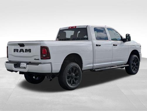 Bright White Clearcoat 2026 RAM 2500 Black Express Crew Cab 4x4 6'4' Box