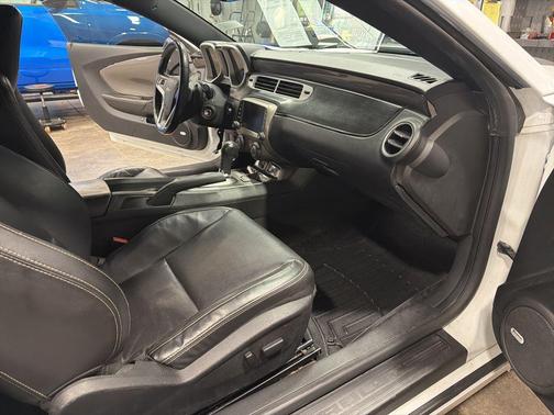 2015 Chevrolet Camaro 2LT