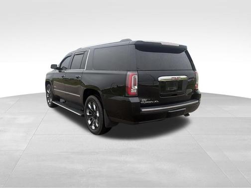 Onyx Black 2018 GMC Yukon XL Denali
