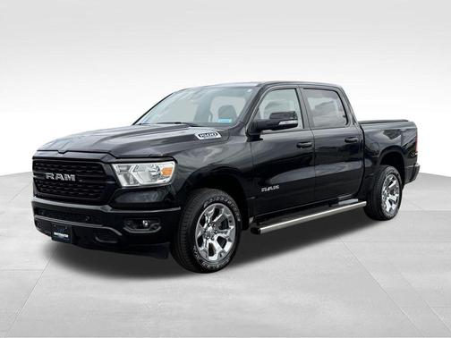 Diamond Black Crystal Pearlcoat 2022 RAM 1500 Big Horn/Lone Star