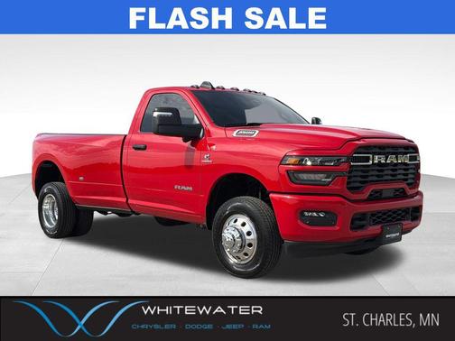Flame Red Clearcoat 2026 RAM 3500 Big Horn Regular Cab 4x4 8' Box