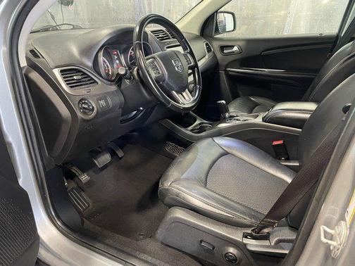 2020 Dodge Journey Crossroad