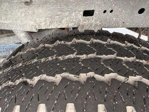 Ceramic Gray Clearcoat 2026 RAM 2500 Laramie Crew Cab 4x4 6'4' Box