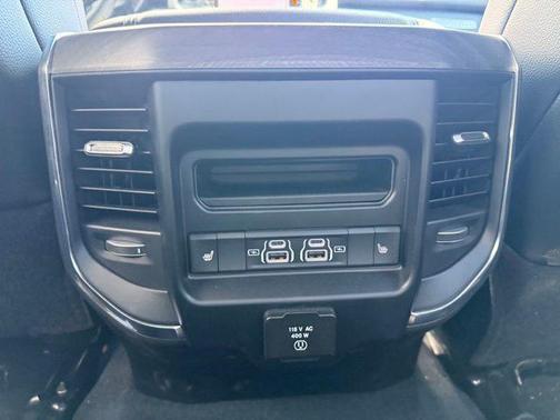 Ceramic Gray Clearcoat 2026 RAM 2500 Laramie Crew Cab 4x4 6'4' Box