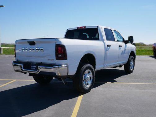 2025 RAM 2500 Tradesman Crew Cab 4x4 6'4' Box