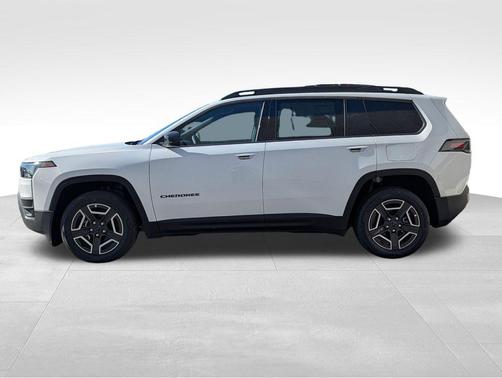 Bright White Clearcoat 2026 Jeep Cherokee Laredo 4x4