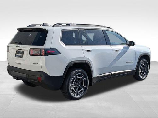 Bright White Clearcoat 2026 Jeep Cherokee Laredo 4x4