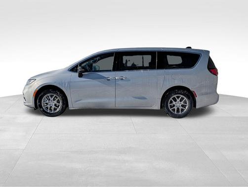 Silver Mist Clearcoat 2026 Chrysler Pacifica L