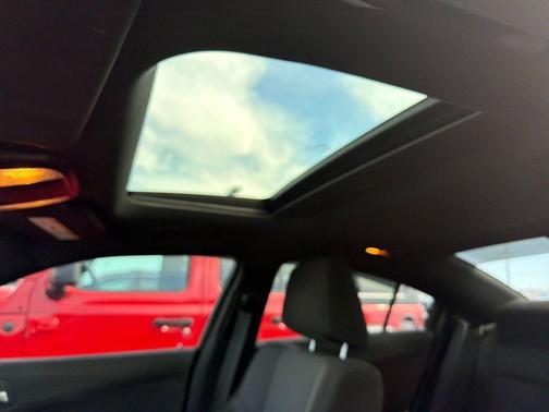 Go Mango 2016 Dodge Charger SXT