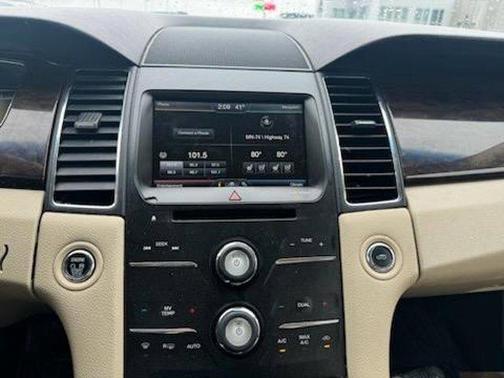 2015 Ford Taurus Limited