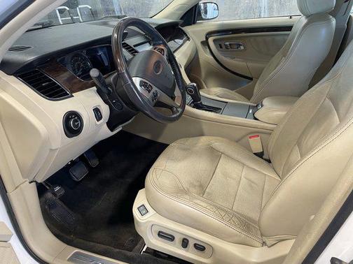 2015 Ford Taurus Limited