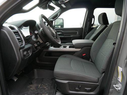 2026 RAM 3500 Big Horn Crew Cab 4x4 6'4' Box